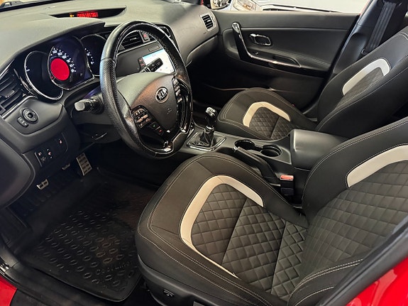 Kia Ceed 18 of 23