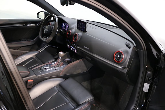 Audi RS3 17 of 27