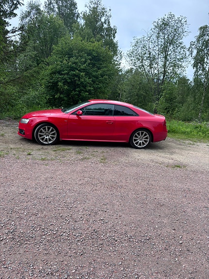 Audi A5 4 of 5