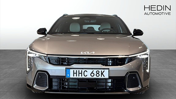 Kia K4 8 of 12