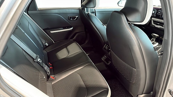 Kia K4 5 of 5