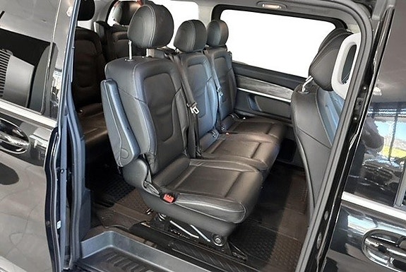 Mercedes-Benz V250 8 of 11
