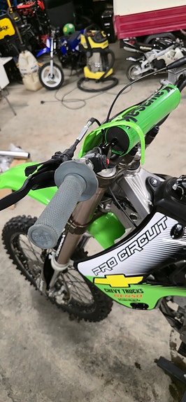 Kawasaki KX 125 4 of 5