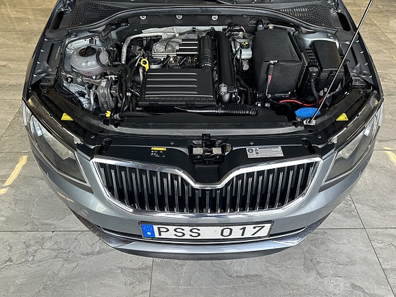 Skoda Octavia 11 of 19