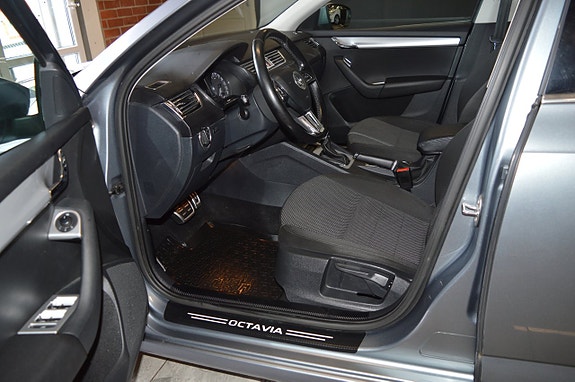 Skoda Octavia 14 of 19
