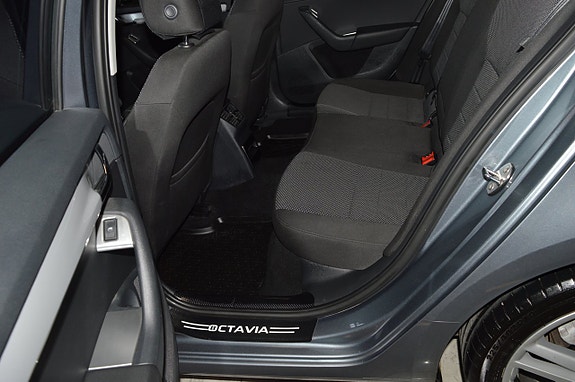 Skoda Octavia 16 of 19