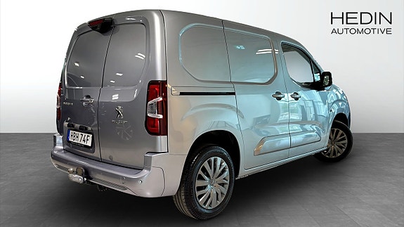 Peugeot Partner 2 of 5
