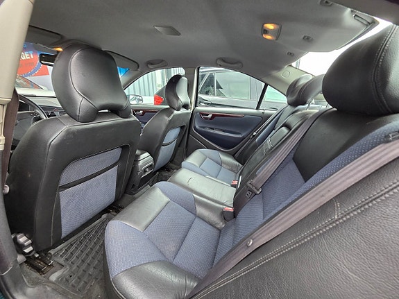 Volvo S60 12 of 14