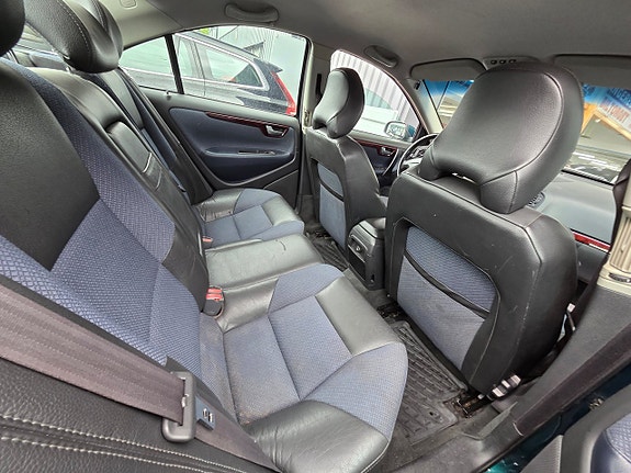 Volvo S60 11 of 14