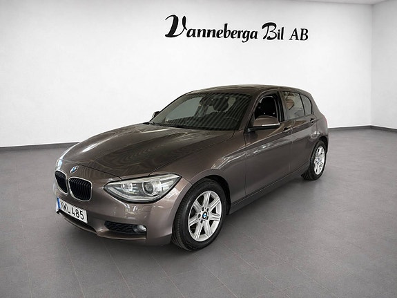 BMW 118d 2 of 6