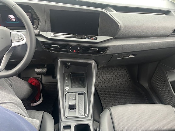 Volkswagen Caddy Maxi 12 of 22