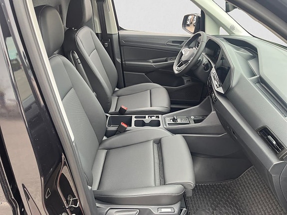 Volkswagen Caddy Maxi 14 of 22