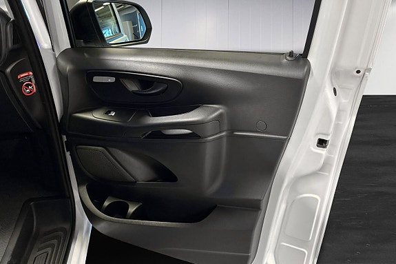 Mercedes-Benz Vito 110 15 of 20