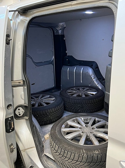 Volkswagen Caddy 11 of 12