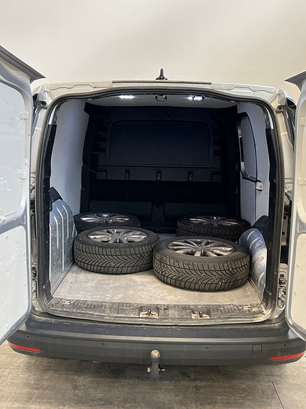 Volkswagen Caddy 12 of 12