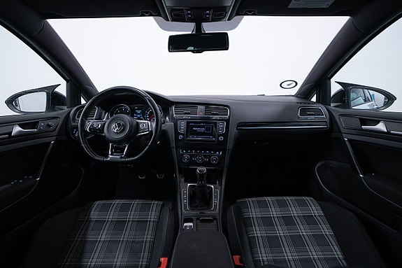 Volkswagen Golf I 11 of 19