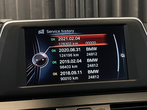 BMW 218i 24 of 30