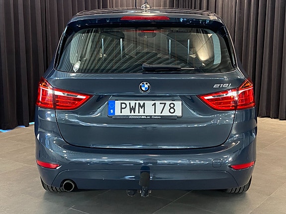 BMW 218i 2 of 30