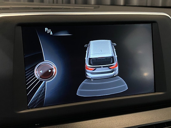 BMW 218i 28 of 30