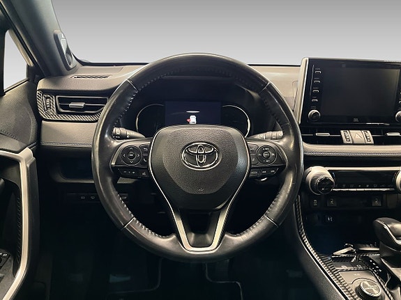 Toyota RAV4 14 of 19