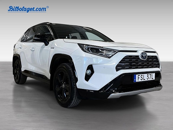 Toyota RAV4 3 of 19