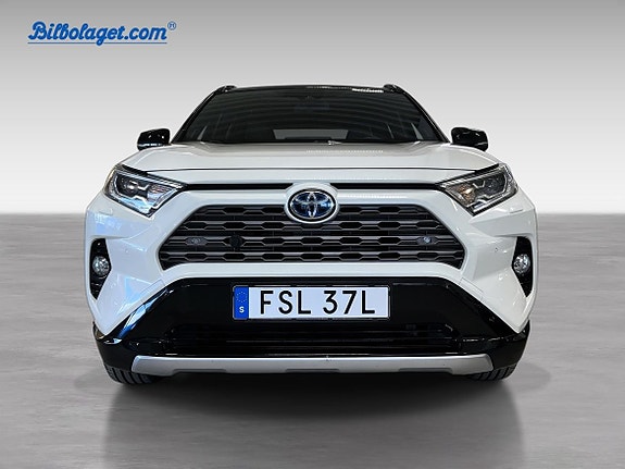 Toyota RAV4 2 of 19