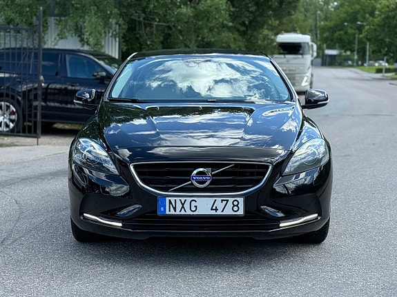 Volvo V40 7 of 24