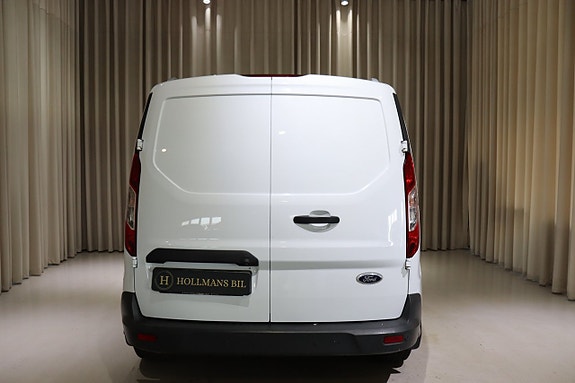 Ford Transit Connect 8 of 22