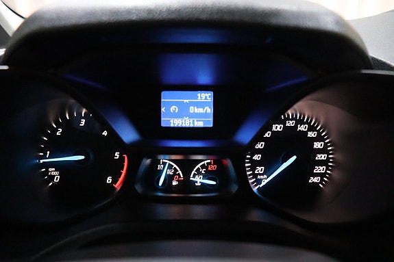 Ford Transit Connect 16 of 22