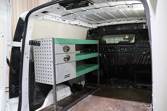 Ford Transit Connect 10 of 22