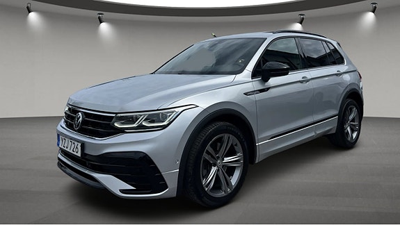 Volkswagen Tiguan 2 of 5