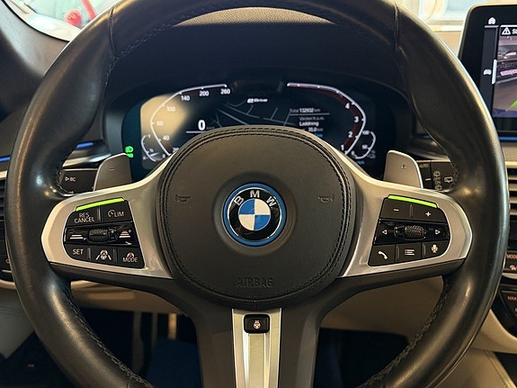 BMW 530e 13 of 30
