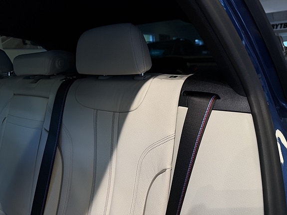 BMW 530e 27 of 30