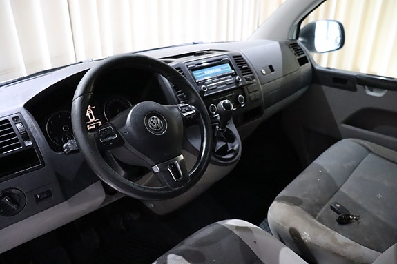 Volkswagen Transporter 13 of 18