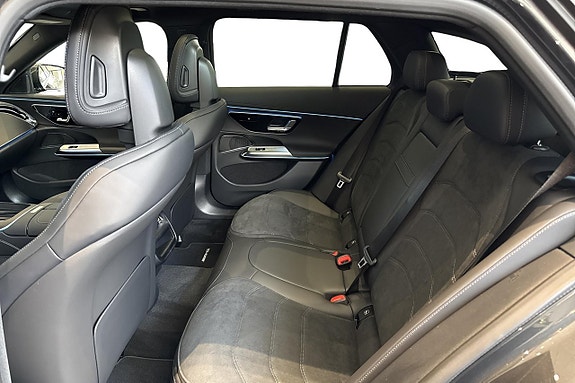 Mercedes-Benz E300 e 10 of 16