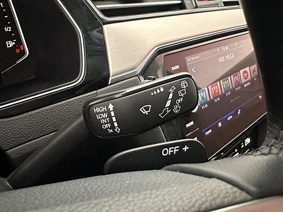 Volkswagen Passat 29 of 30