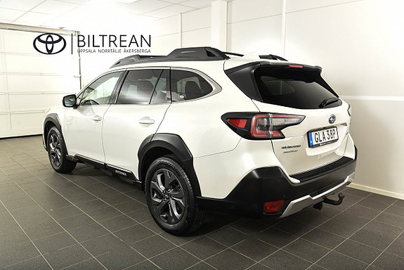 Subaru Outback 3 of 5