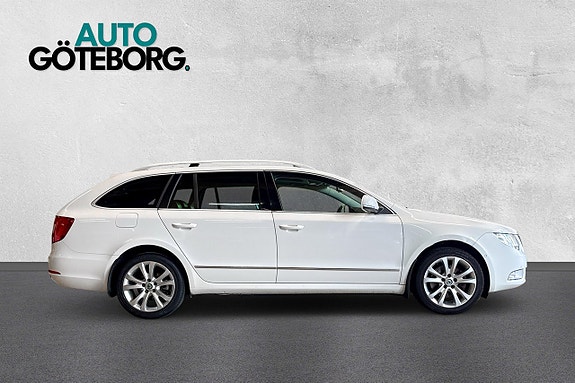Skoda Superb 3 of 5