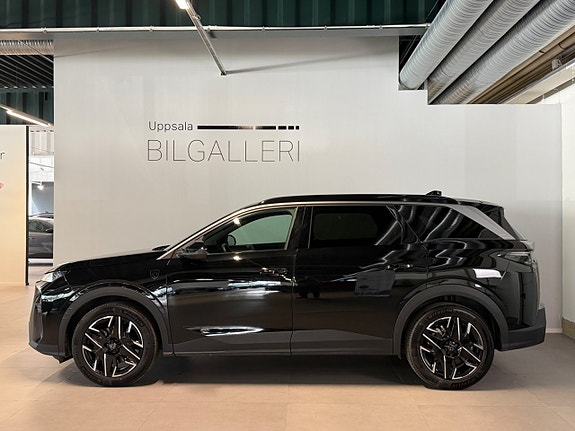 Peugeot 5008 2 of 5