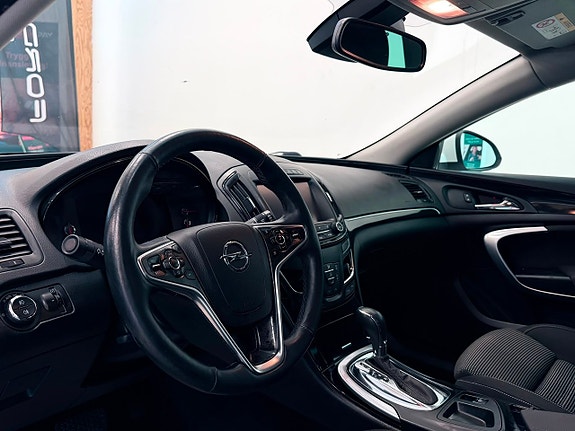 Opel Insignia Country Tourer 10 of 18
