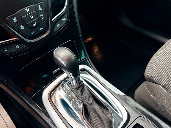Opel Insignia Country Tourer 16 of 18