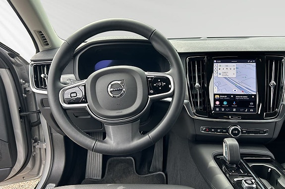 Volvo V90 10 of 13