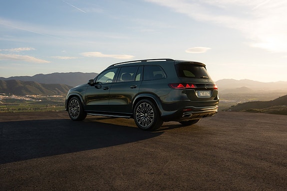Mercedes-Benz GLS450 d 3 of 6