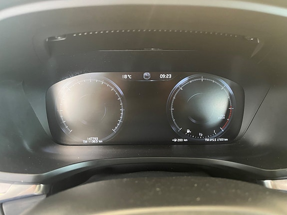 Volvo V60 Cross Country 12 of 15