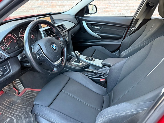BMW 320d 4 of 13