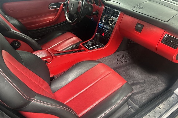 Mercedes-Benz SLK230 17 of 22