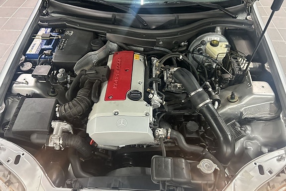 Mercedes-Benz SLK230 20 of 22