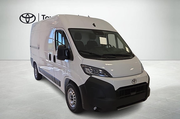 Toyota Proace 2 of 5