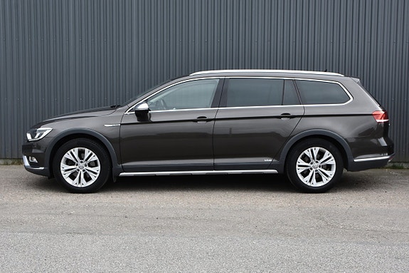 Volkswagen Passat Alltrack 6 of 20