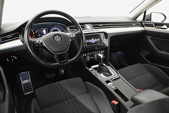 Volkswagen Passat Alltrack 14 of 20